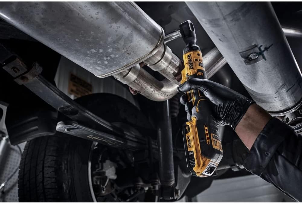 DEWALT ATOMIC 20V MAX* Cordless Ratchet, Brushless, 3/8 in., Tool Only (DCF513B)