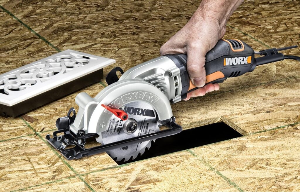 Worx WX429L 4 Amp WORXSAW 4.5 Electric Compact Circular Saw